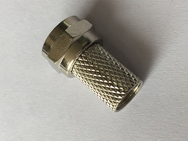 F连接器